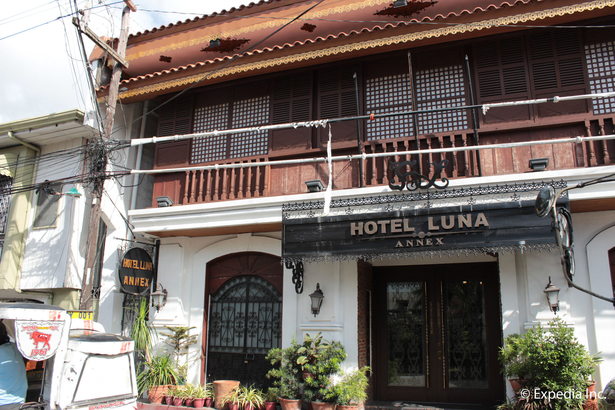 ホテル ルナ アネックス Ilocos エクステリア 写真